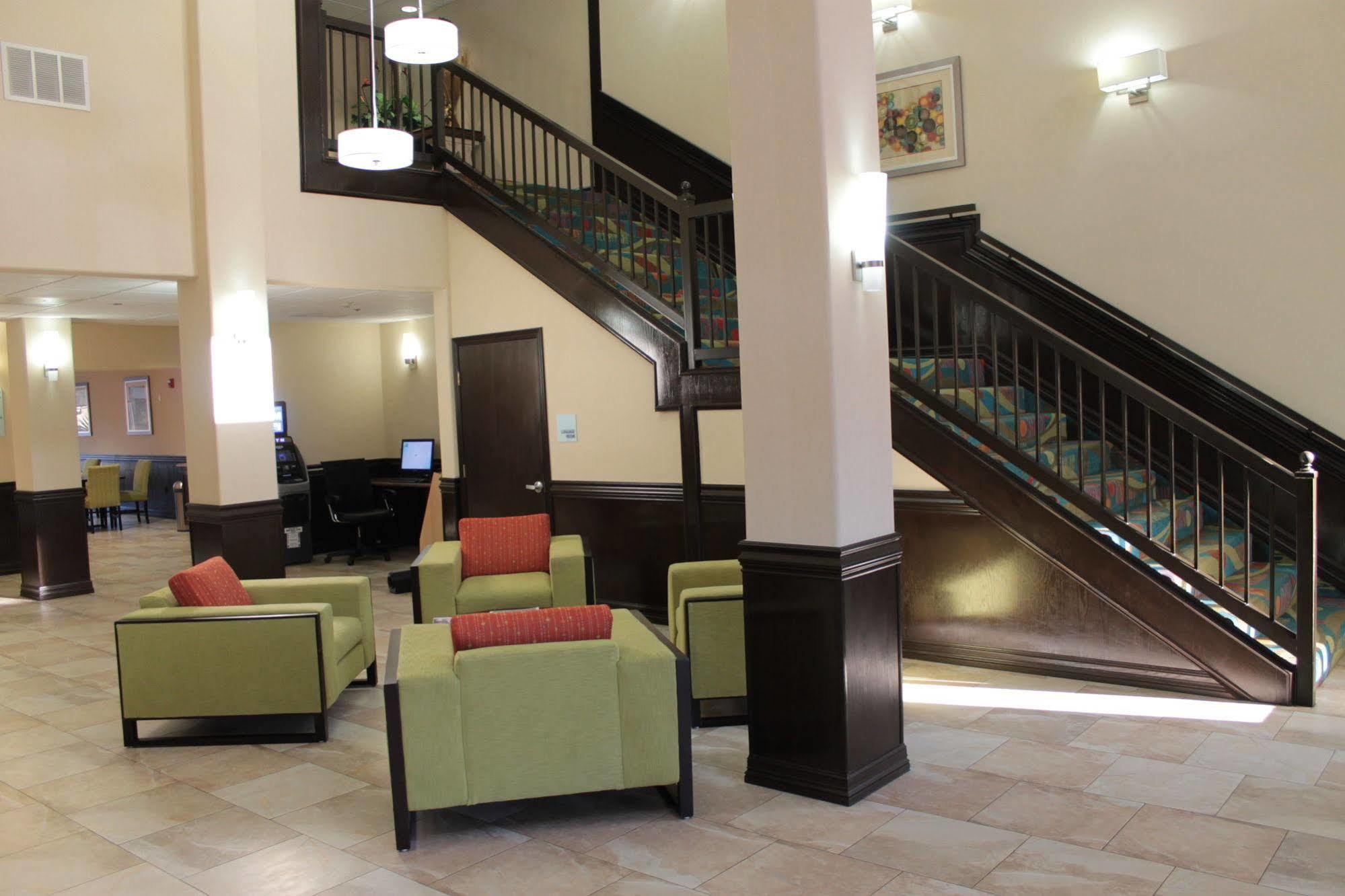 Holiday Inn Express Hotel And Suites Brownsville By Ihg Экстерьер фото